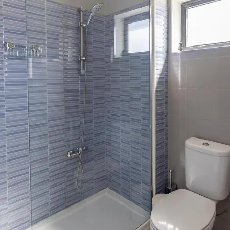 Apartment 2 Bed - Amazing Up To 4 People *