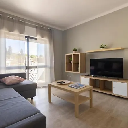 2 Bed - Amazing Up To 4 People Apartment