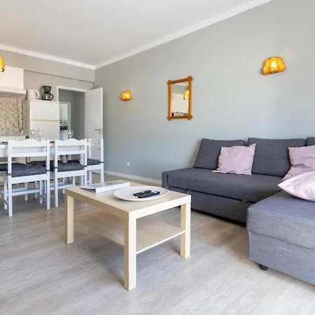 2 Bed - Amazing Up To 4 People *