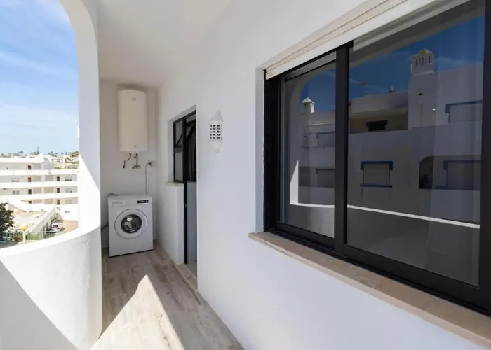 2 Bed - Amazing Up To 4 People شقة