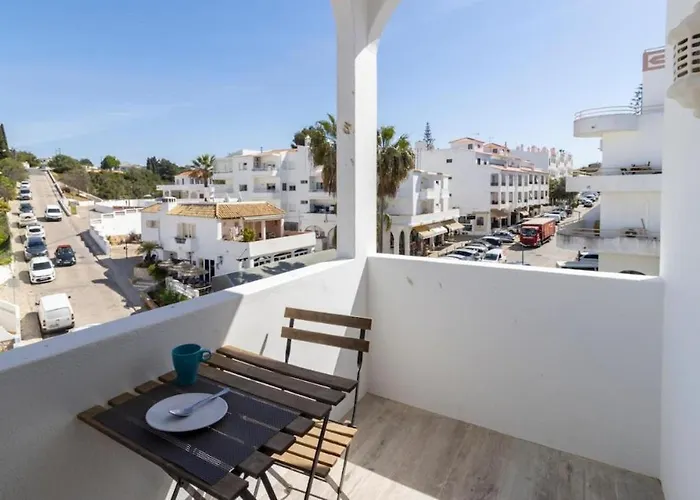 2 Bed - Amazing Up To 4 People * Carvoeiro (Lagoa)